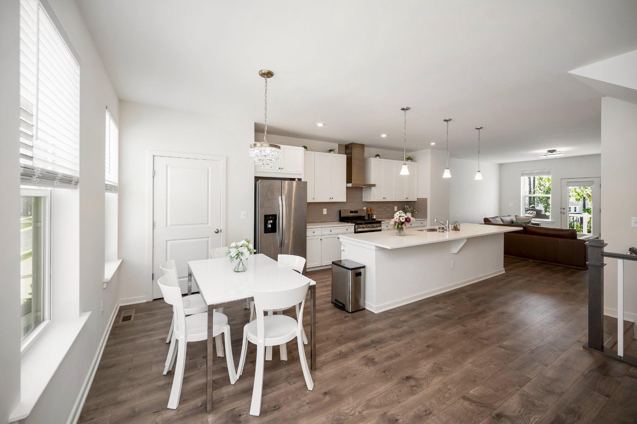 429 SNOWBERRY LANE