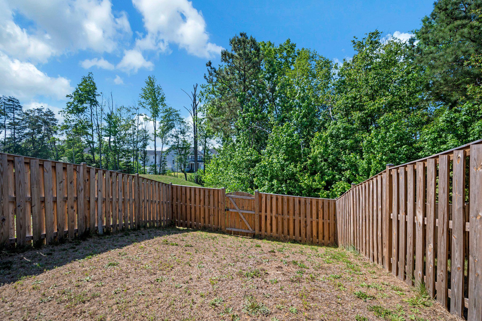 429 SNOWBERRY LANE