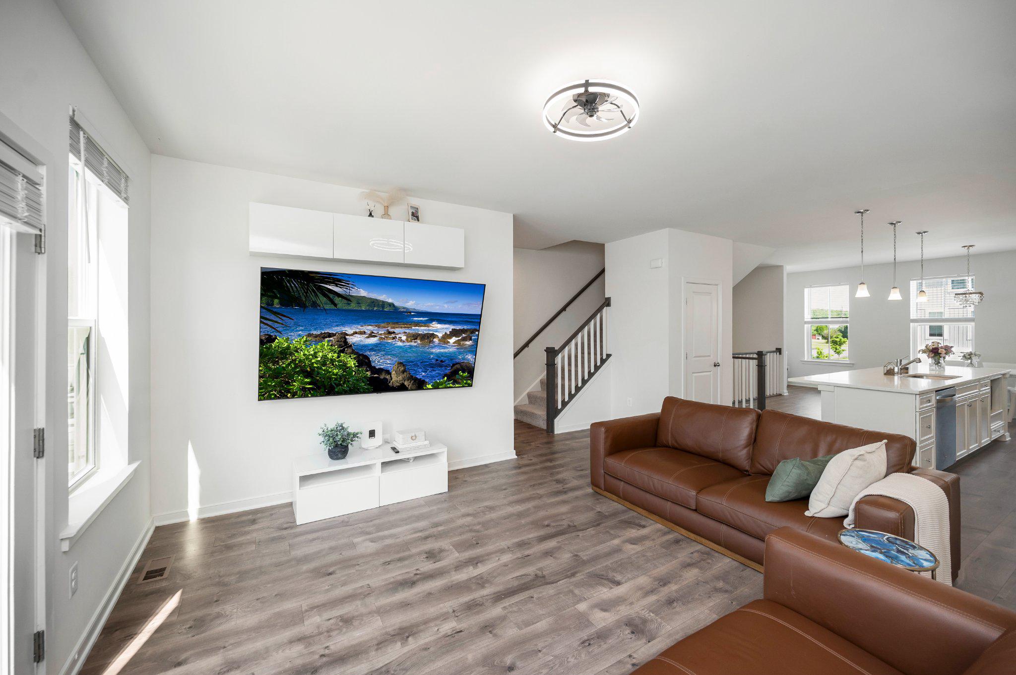 429 SNOWBERRY LANE