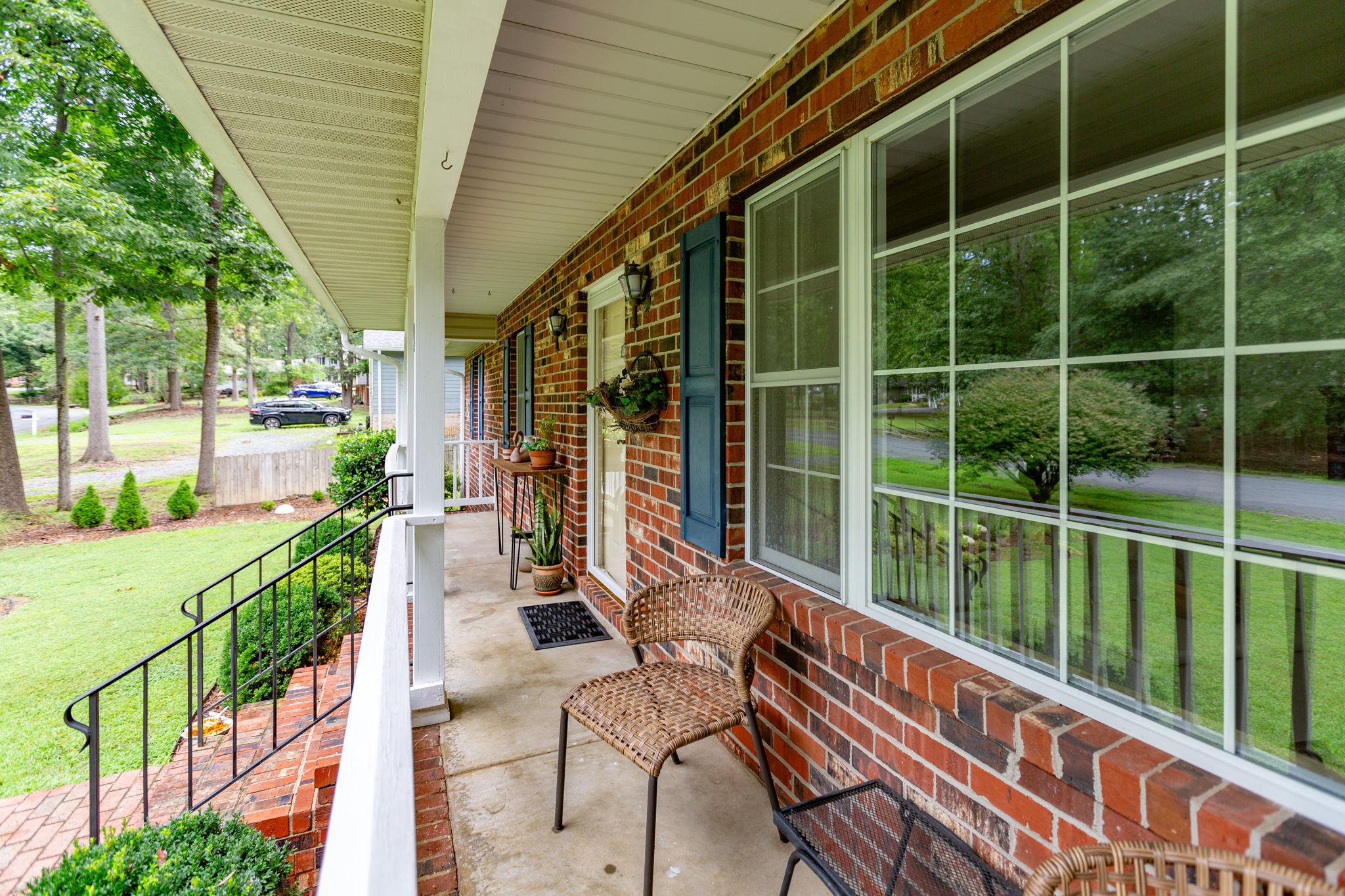 4 HAMLIN DRIVE
