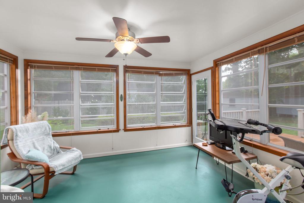 4 HAMLIN DRIVE