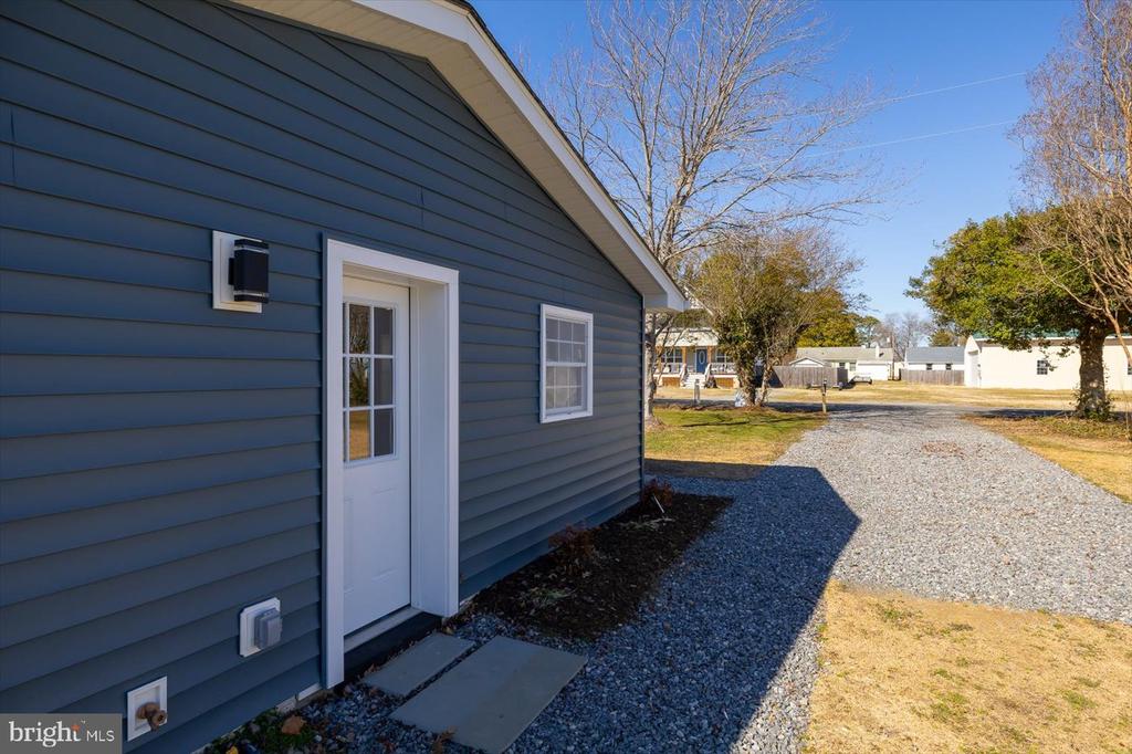 89 Bonnie del Dr