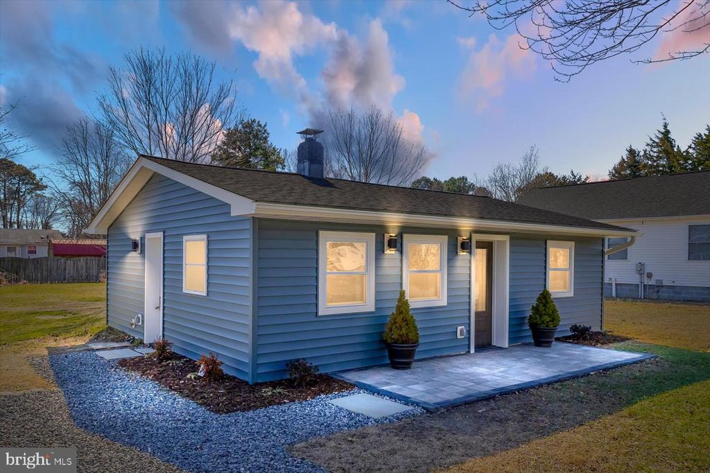 89 Bonnie del Dr
