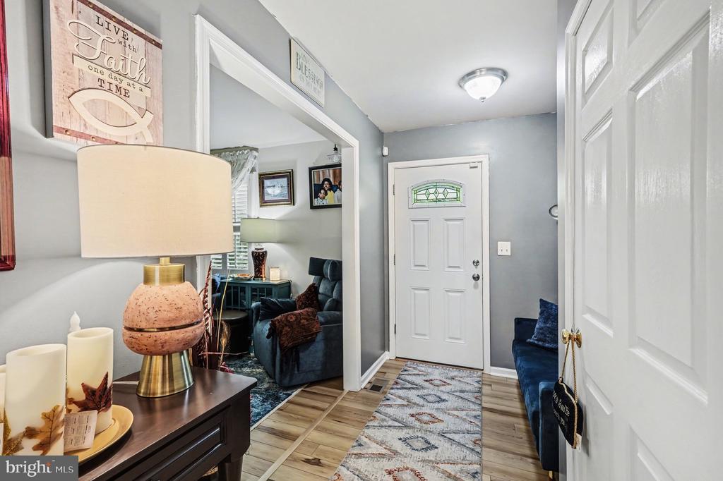 87 CEDAR LANE
