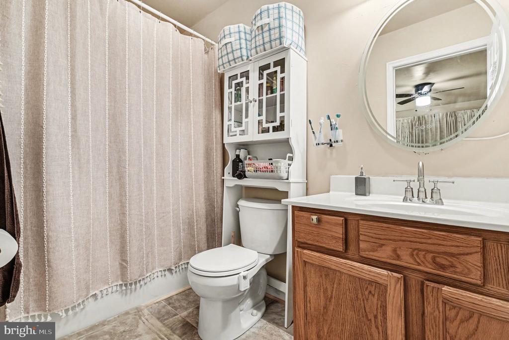 87 CEDAR LANE