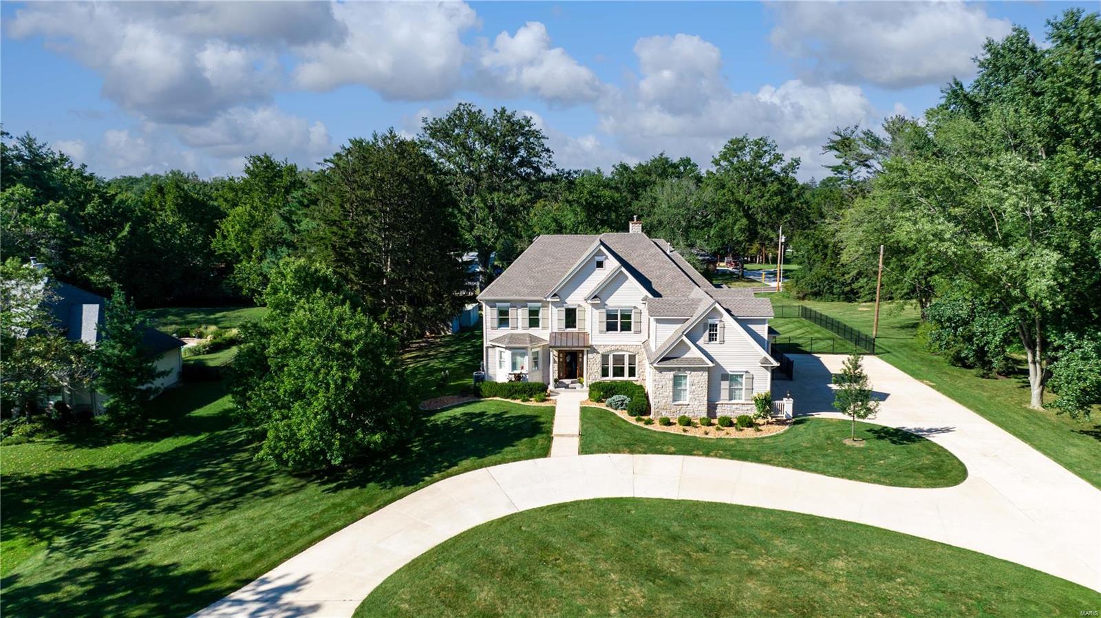 734 Champeix Lane