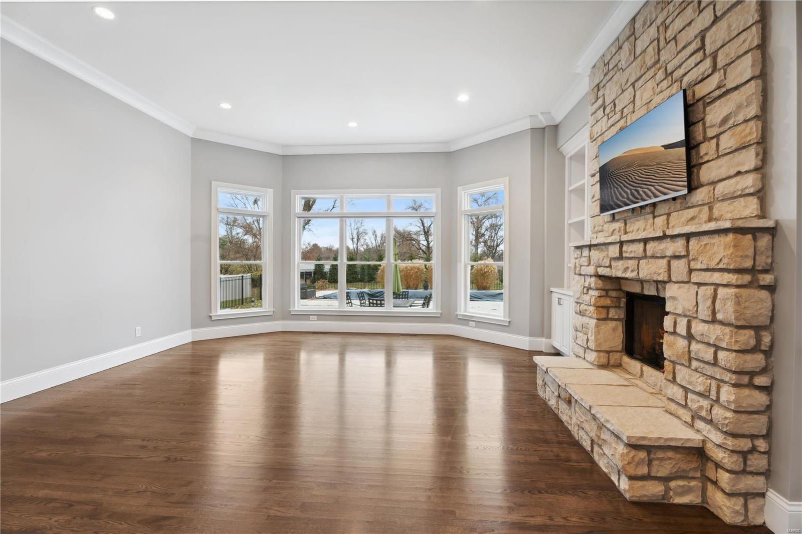 734 Champeix Lane