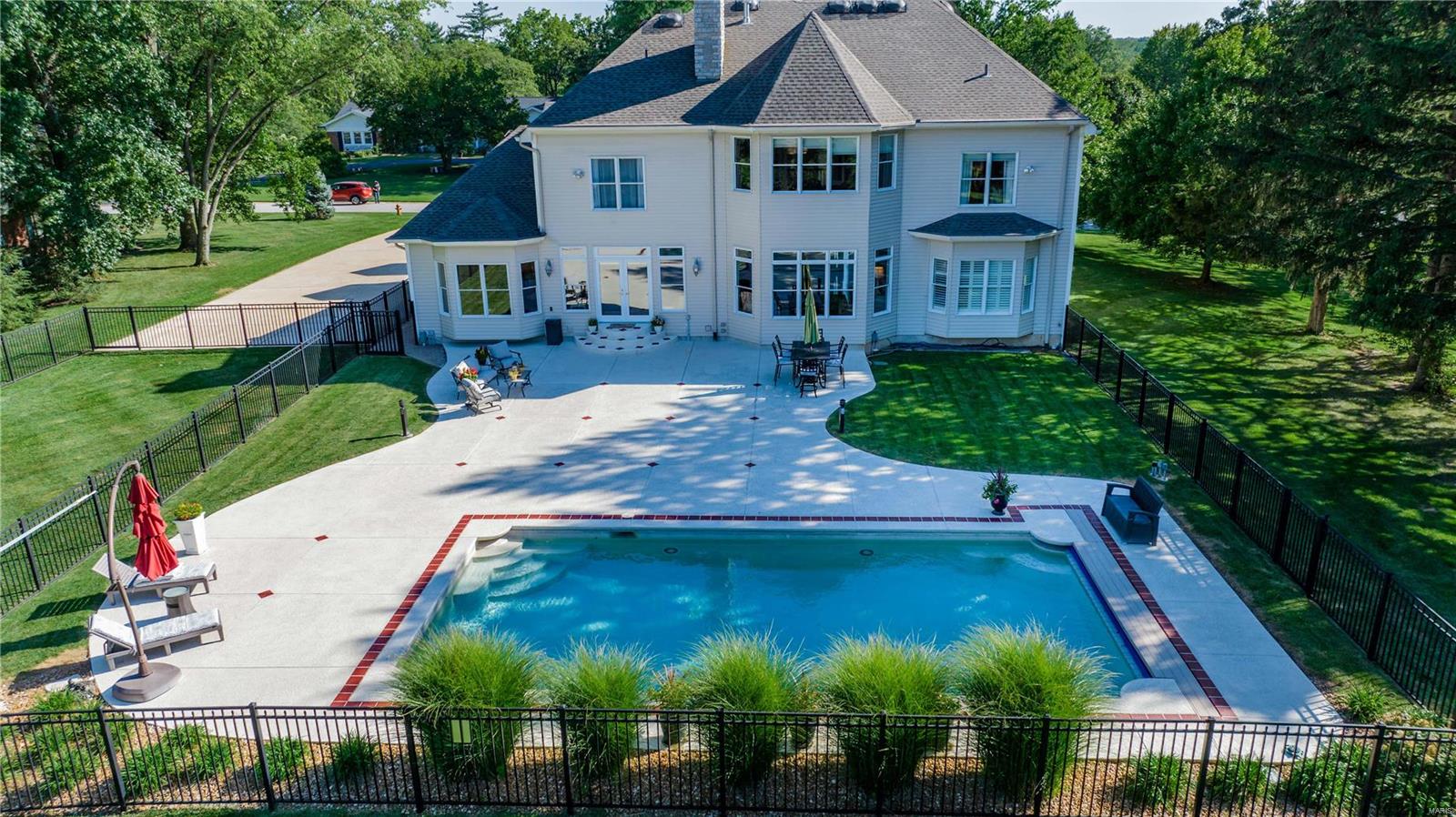 734 Champeix Lane