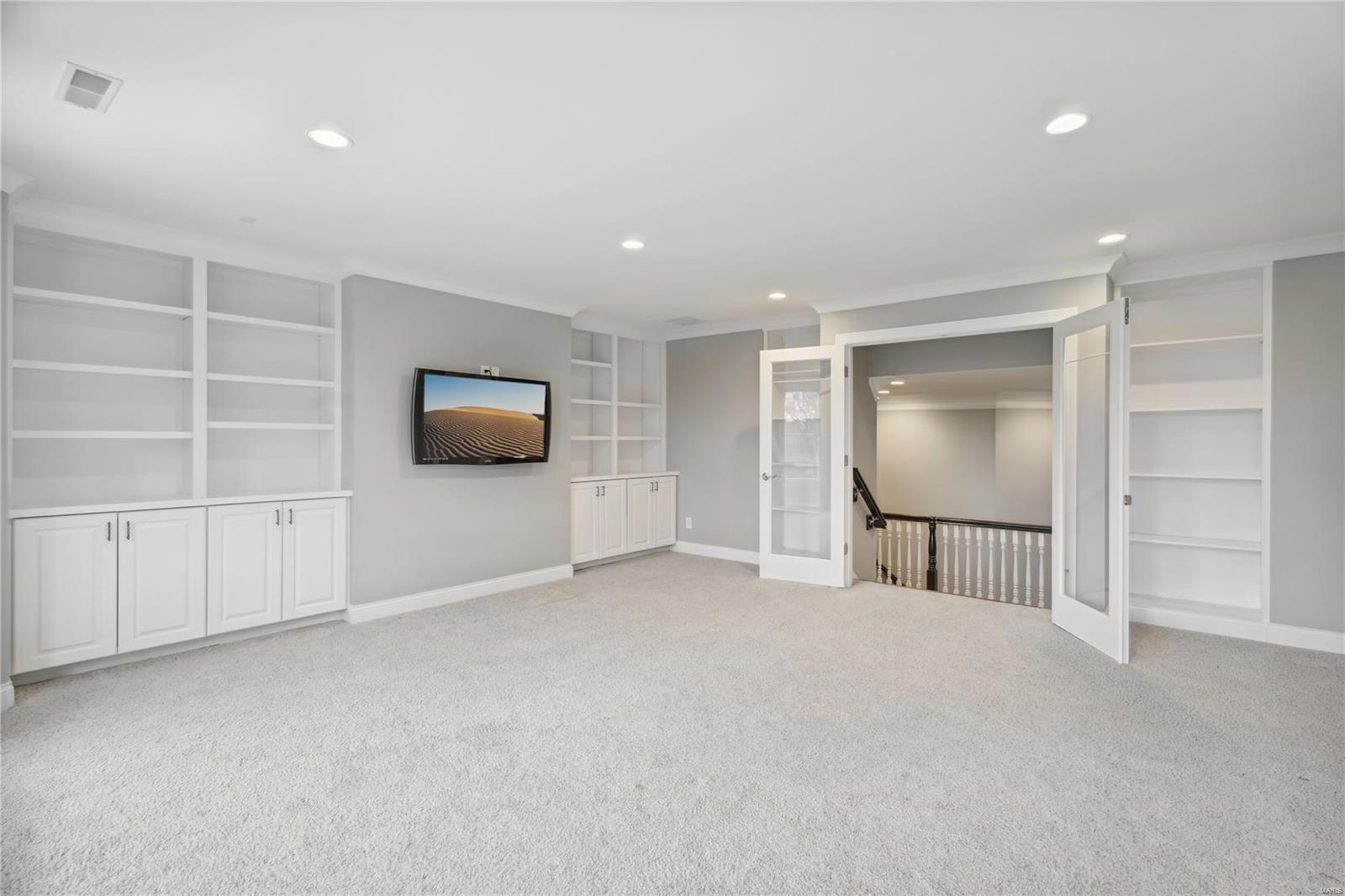 734 Champeix Lane