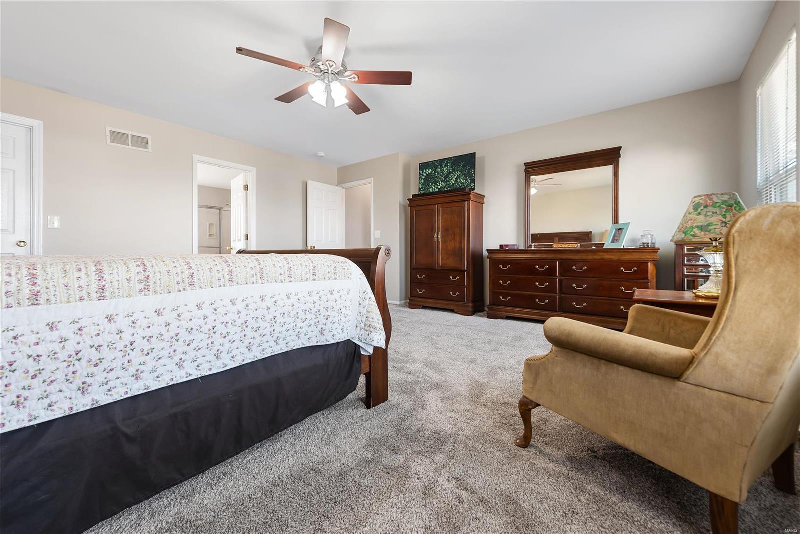 961 Searle Court