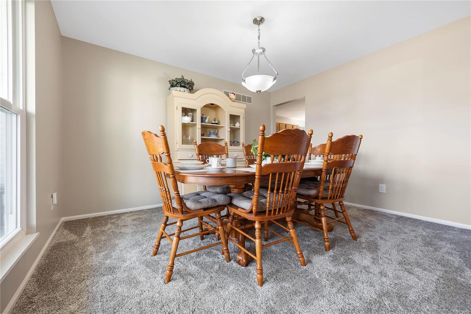 961 Searle Court
