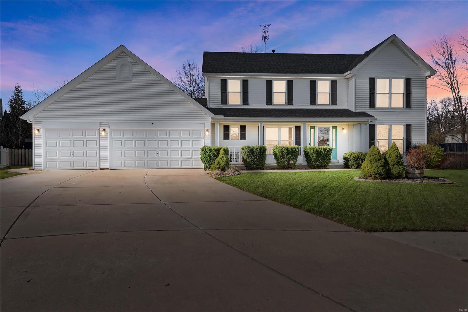 961 Searle Court