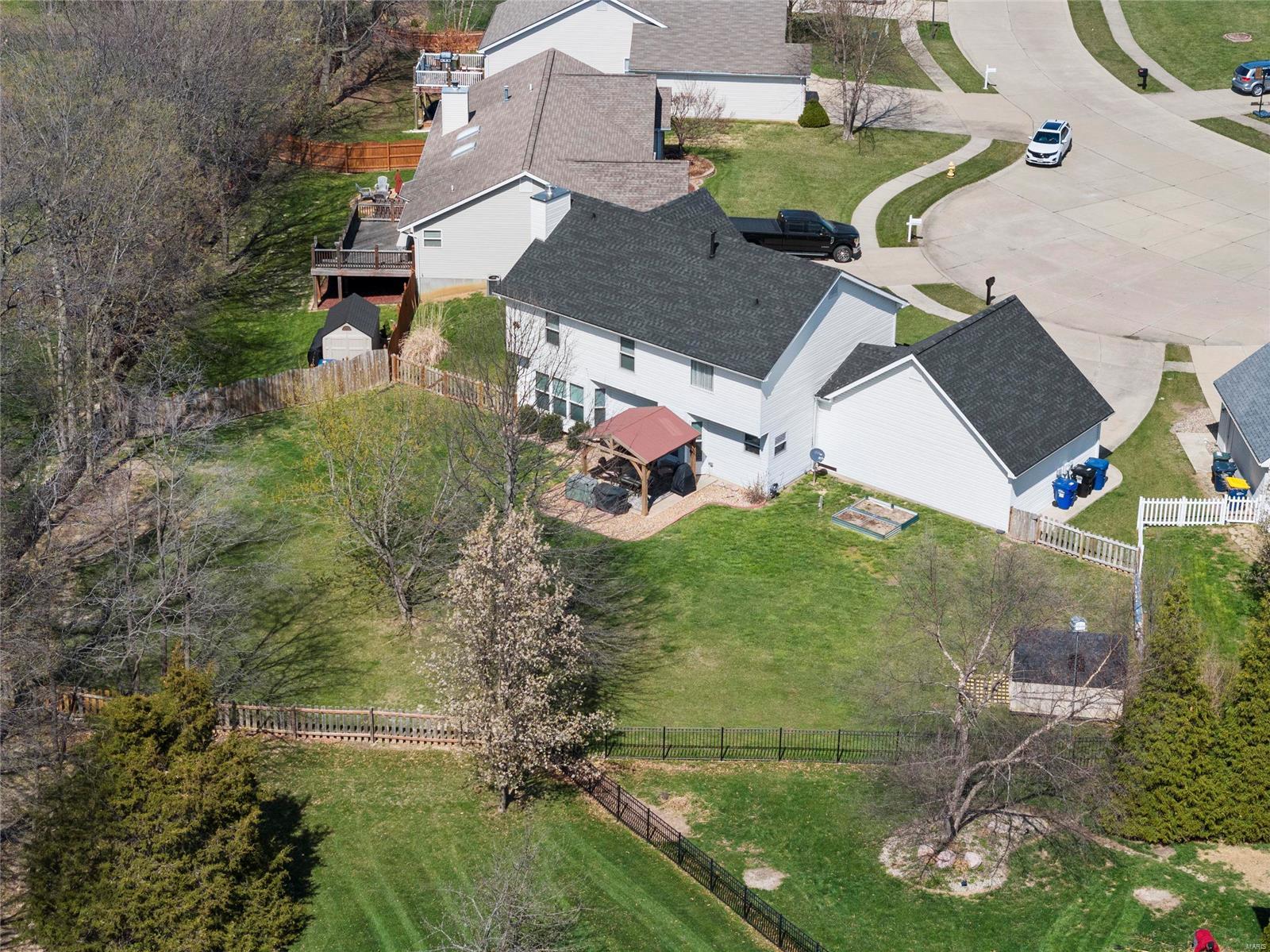 961 Searle Court