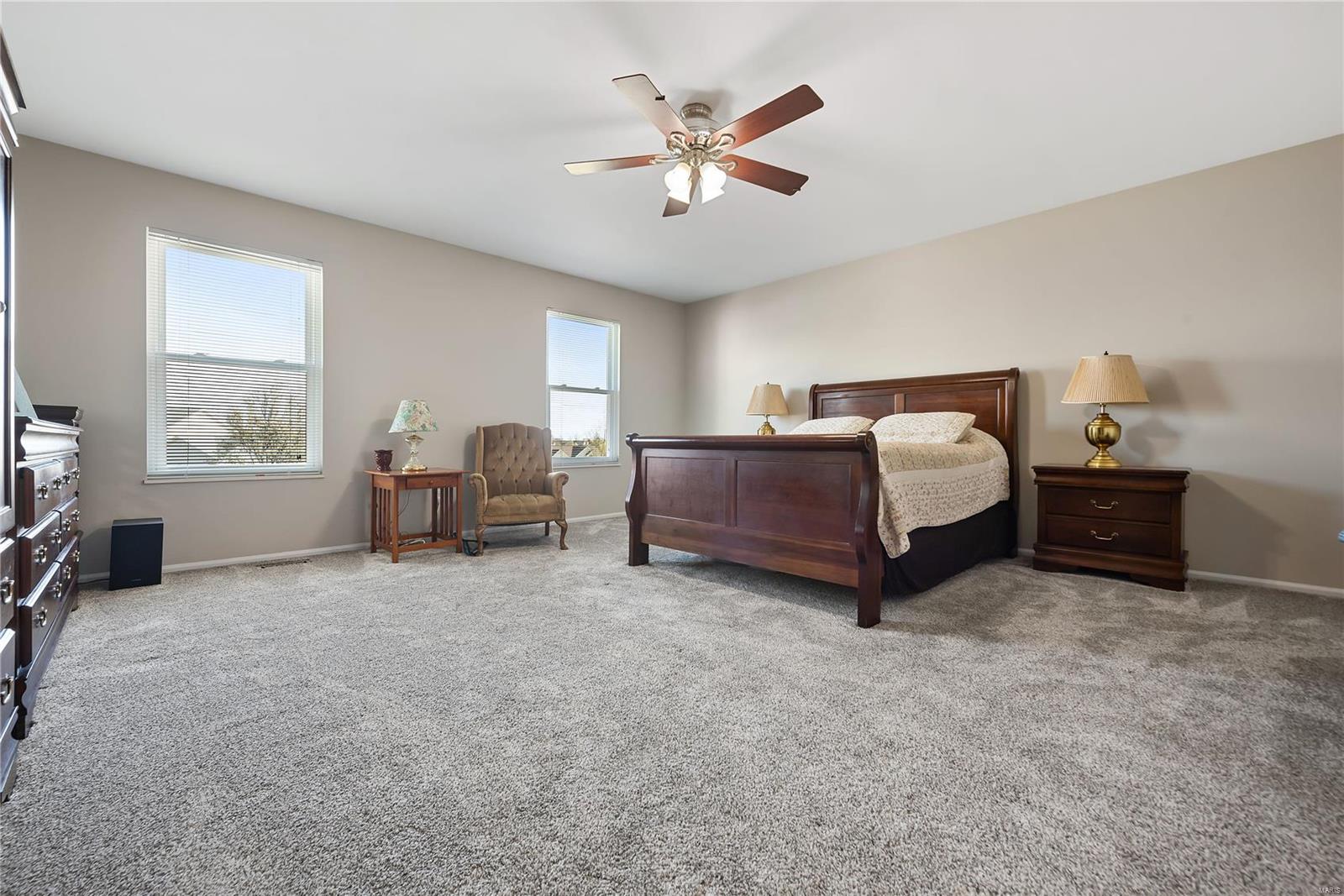 961 Searle Court