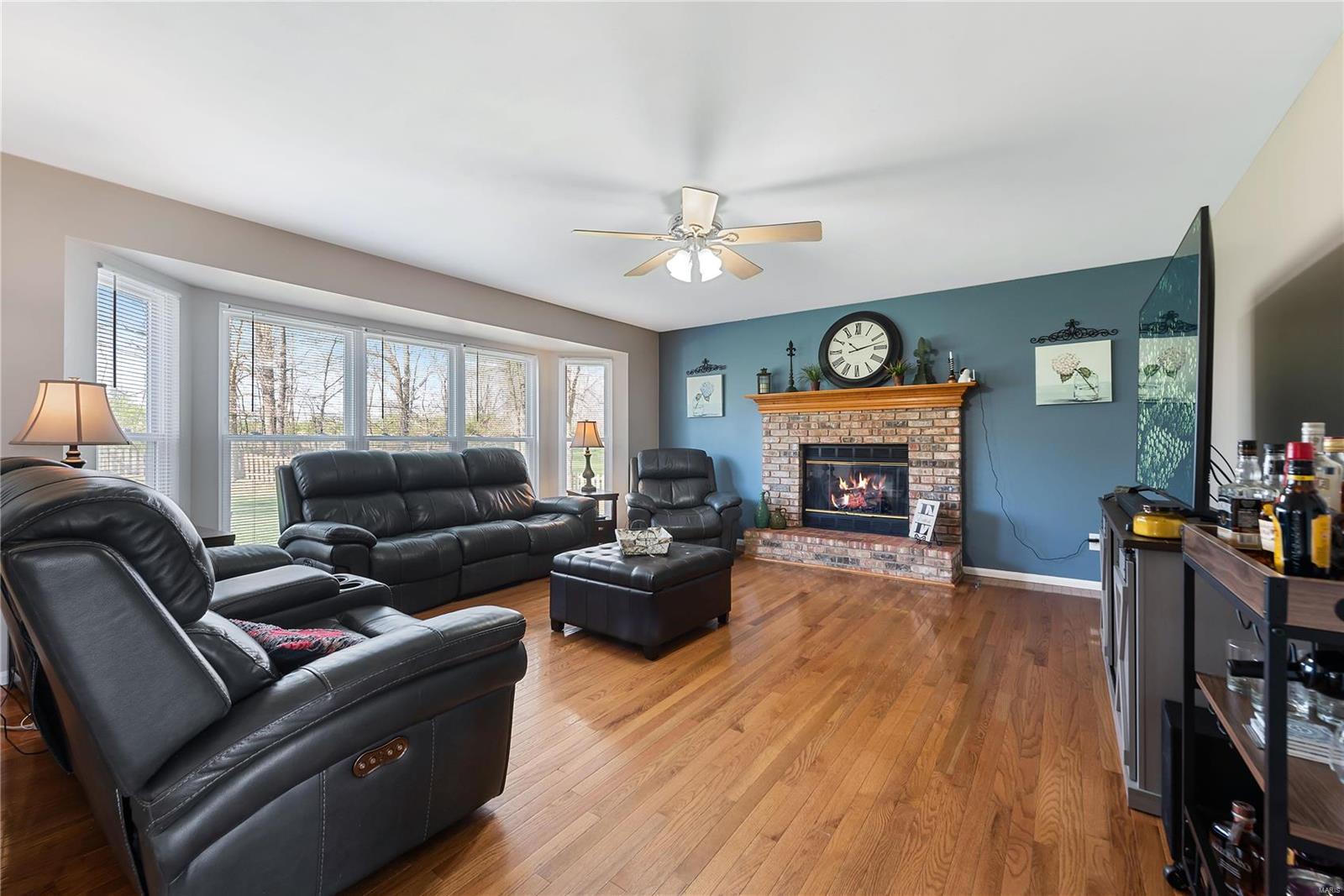 961 Searle Court