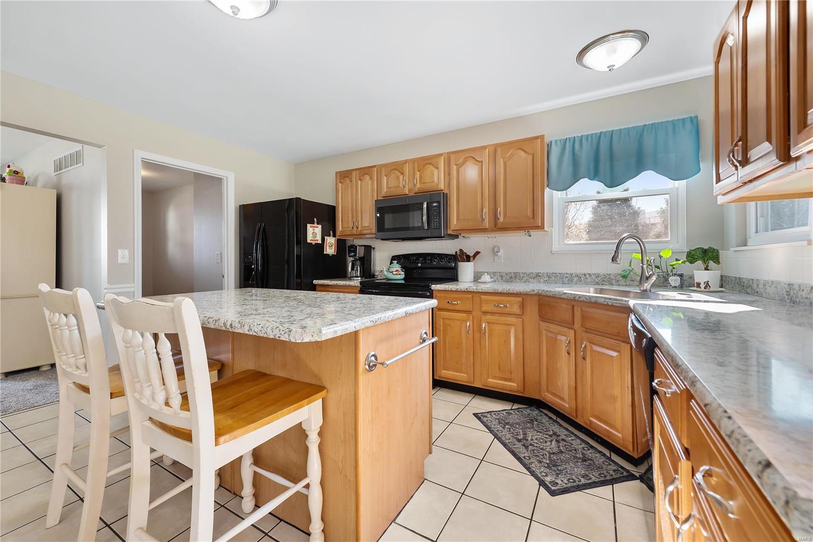 961 Searle Court