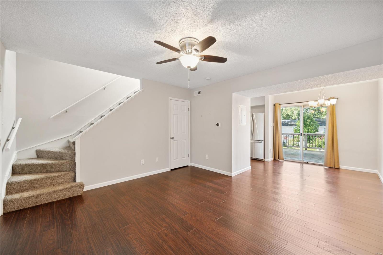 1419 Peacock Lane