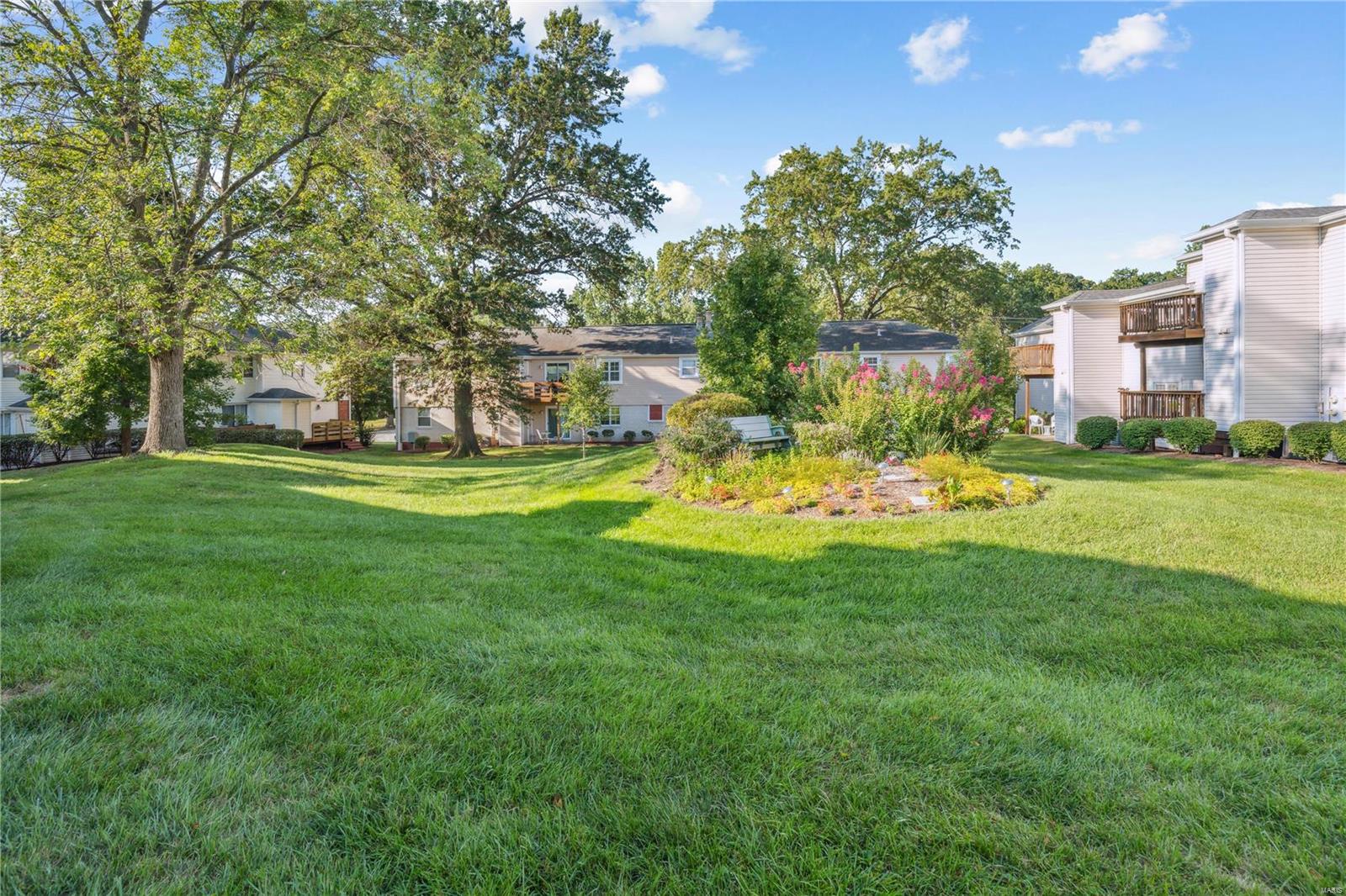 1419 Peacock Lane