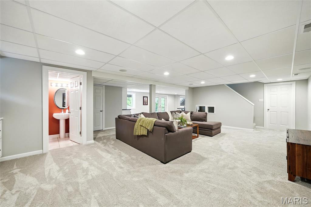 9881 Copper Hill Road