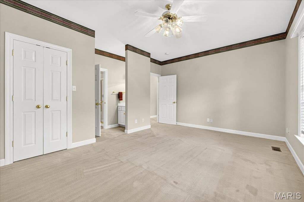 528 Clover Leaf Hill Court
