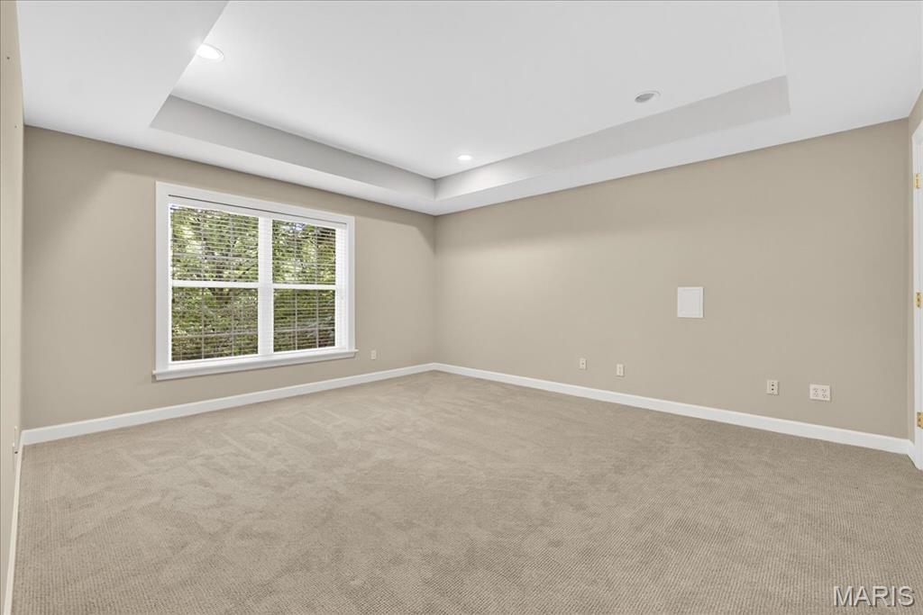 528 Clover Leaf Hill Court