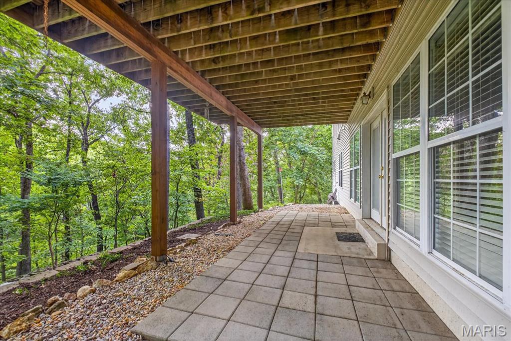 528 Clover Leaf Hill Court