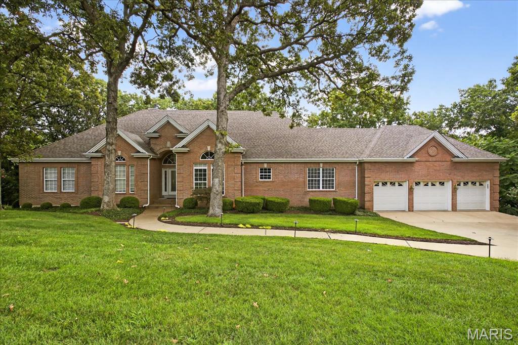 528 Clover Leaf Hill Court