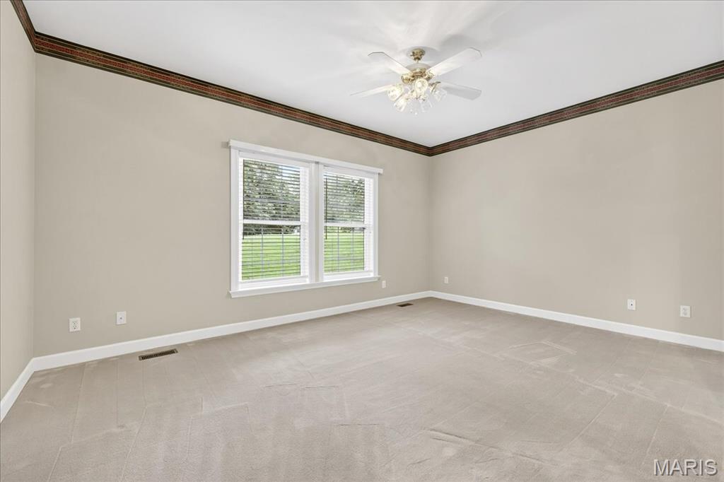 528 Clover Leaf Hill Court