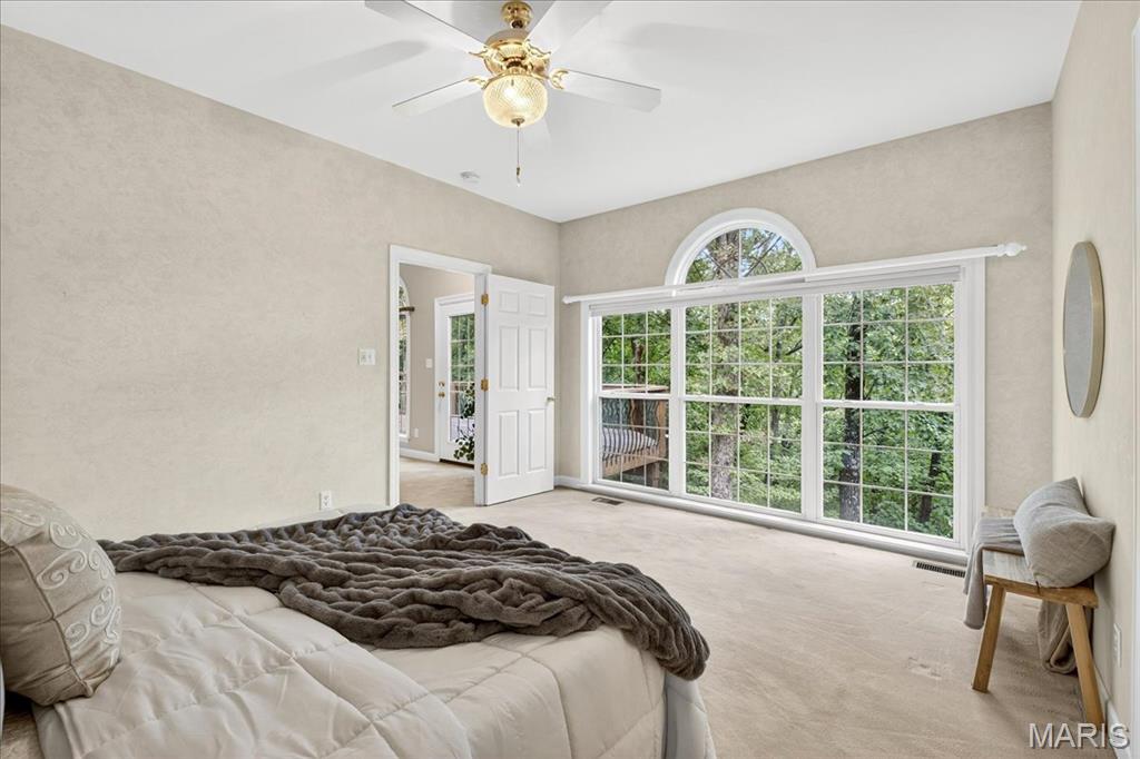 528 Clover Leaf Hill Court
