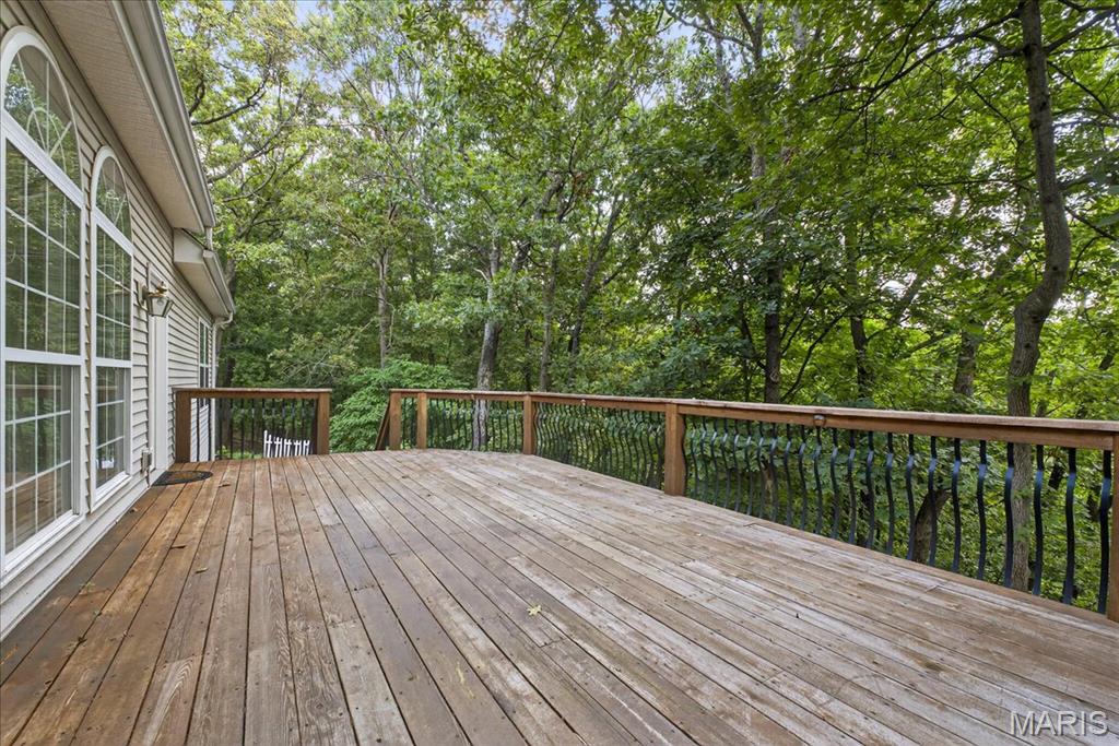 528 Clover Leaf Hill Court
