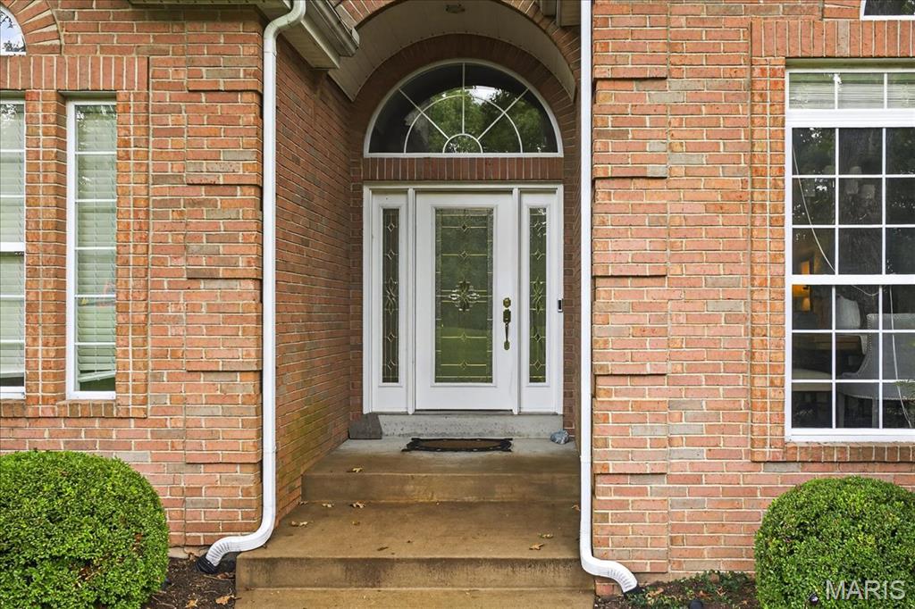 528 Clover Leaf Hill Court