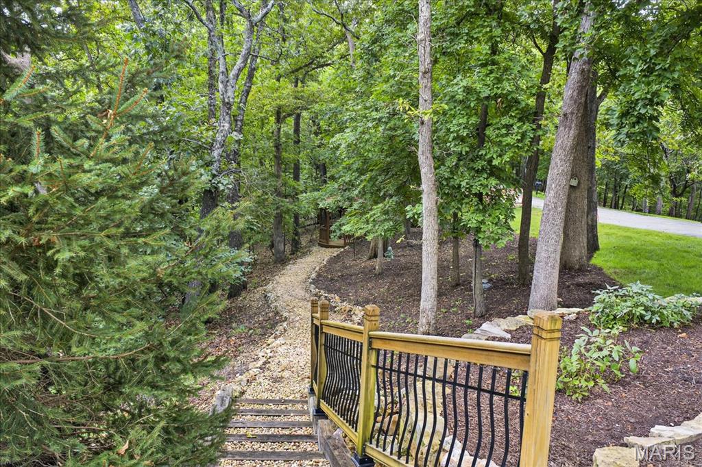 528 Clover Leaf Hill Court