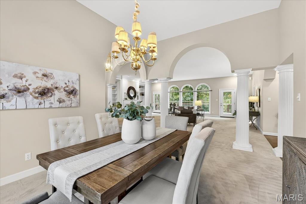 528 Clover Leaf Hill Court