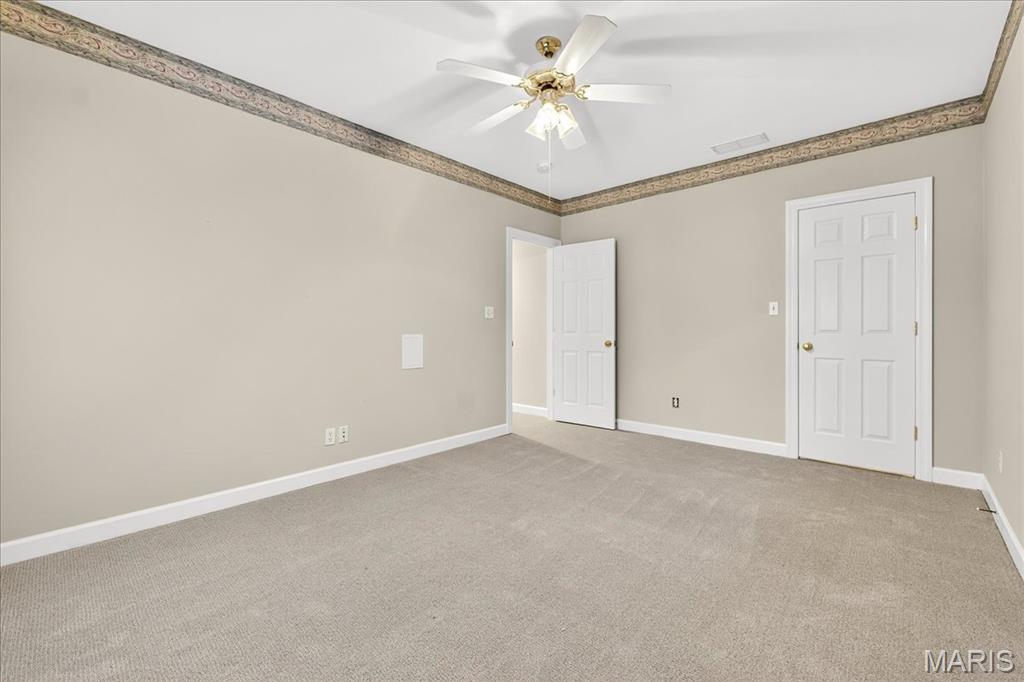 528 Clover Leaf Hill Court