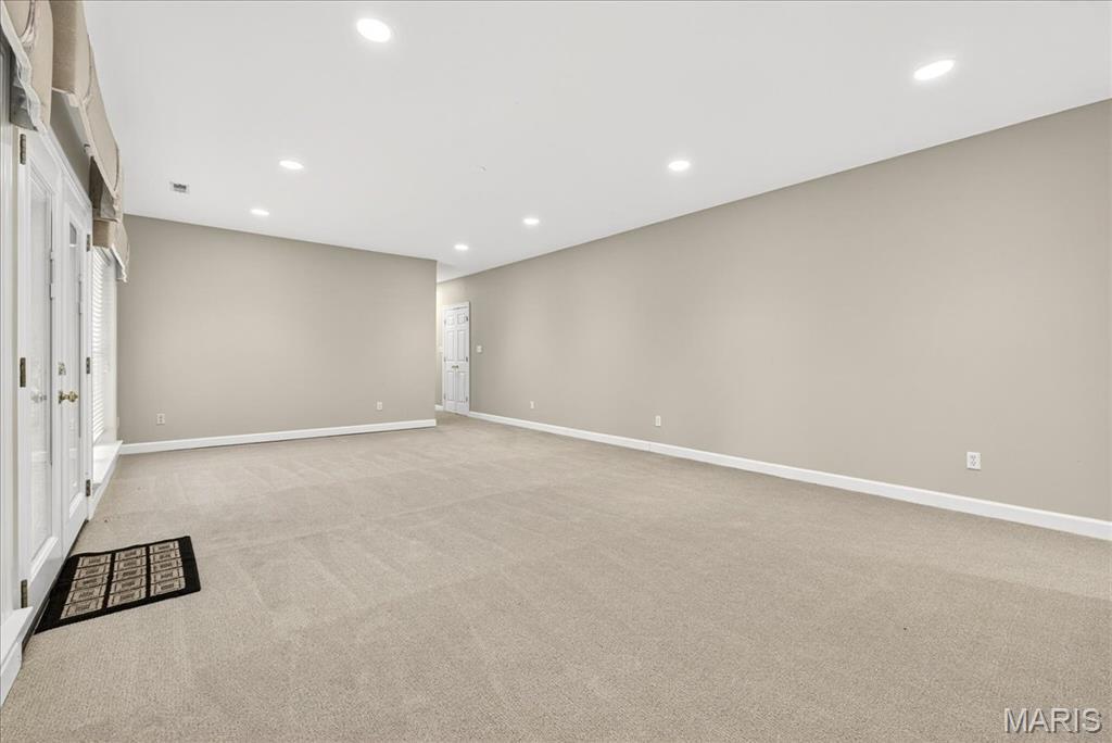 528 Clover Leaf Hill Court