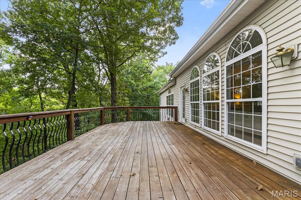 528 Clover Leaf Hill Court