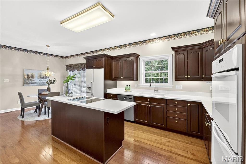 528 Clover Leaf Hill Court