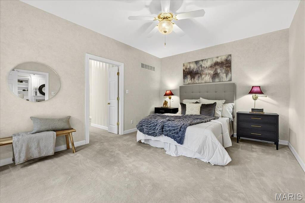 528 Clover Leaf Hill Court