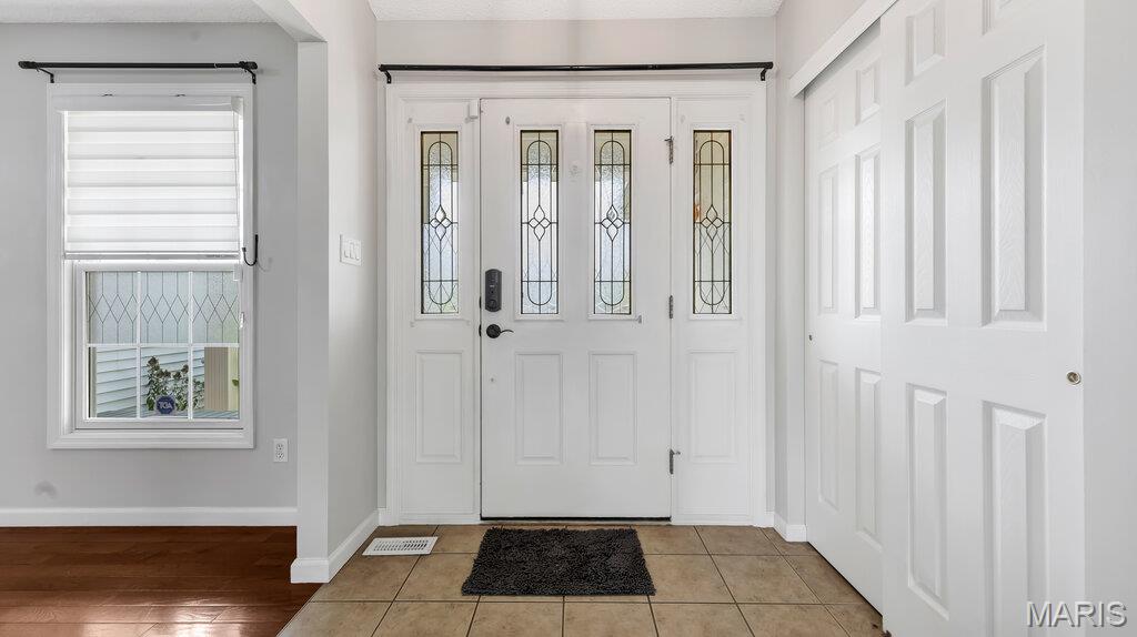 2727 Angle Gate Circle