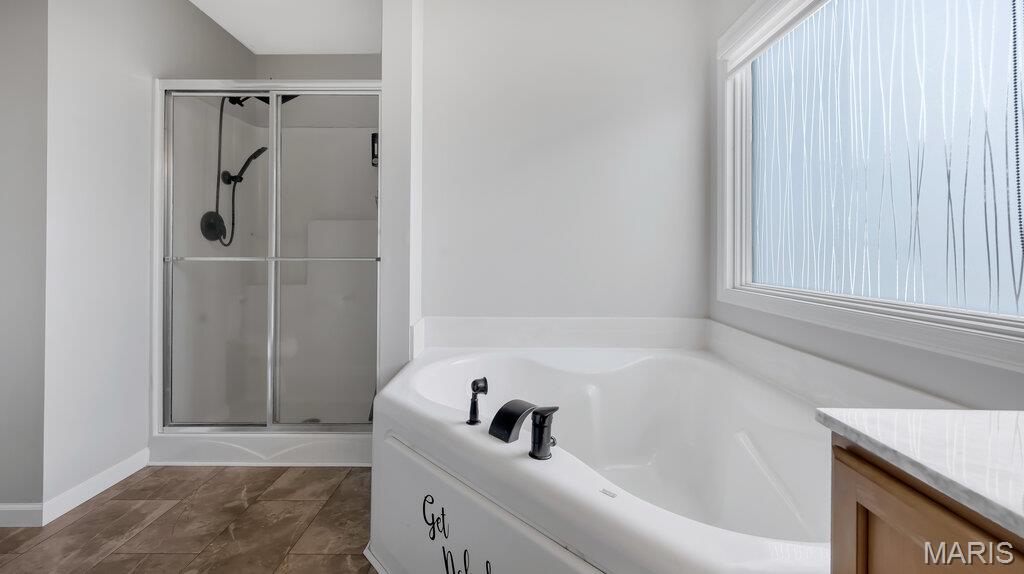 2727 Angle Gate Circle