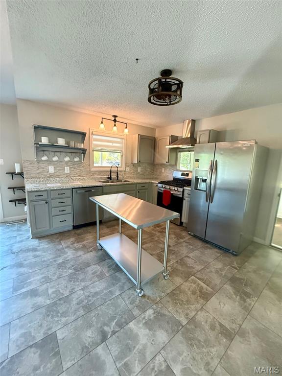 2727 Angle Gate Circle