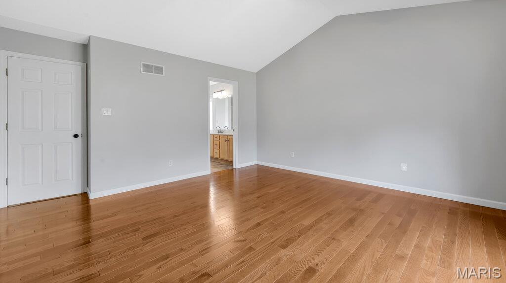 2727 Angle Gate Circle