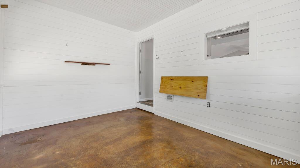 2727 Angle Gate Circle