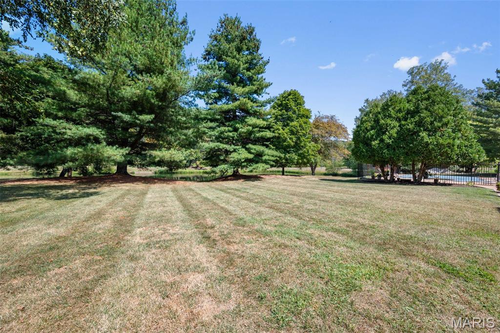 936 Forest Lake Court