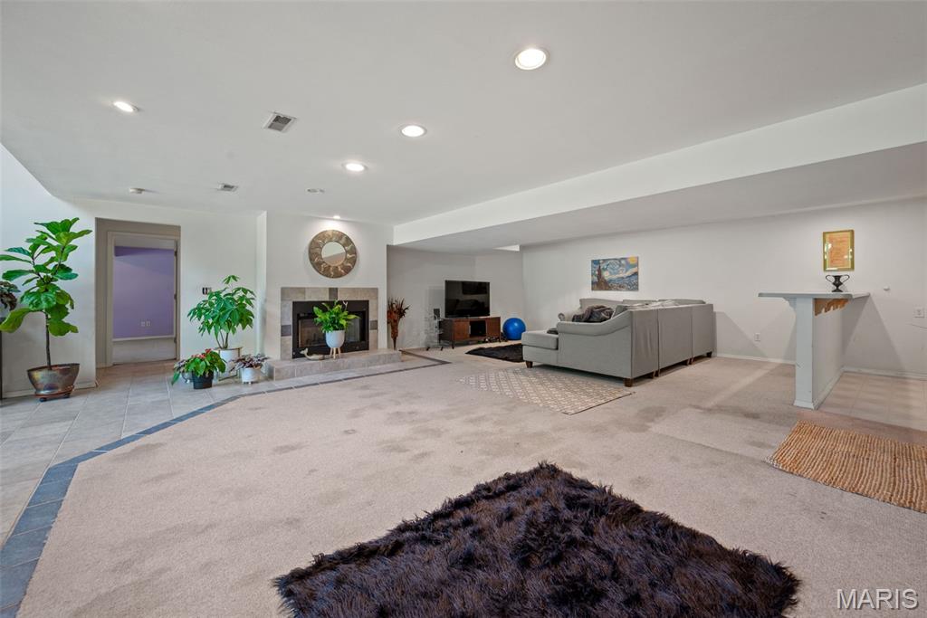 936 Forest Lake Court