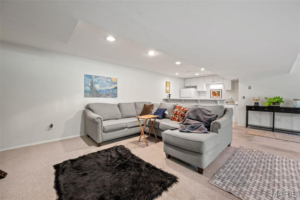 936 Forest Lake Court