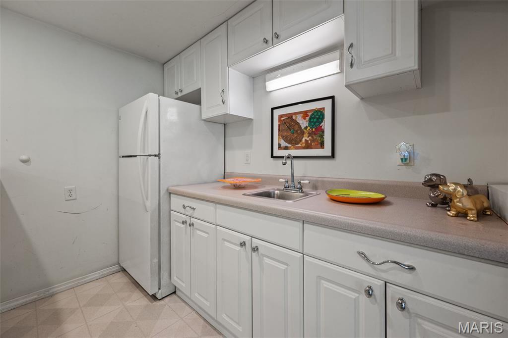 936 Forest Lake Court