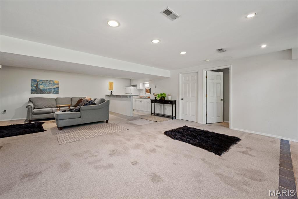 936 Forest Lake Court