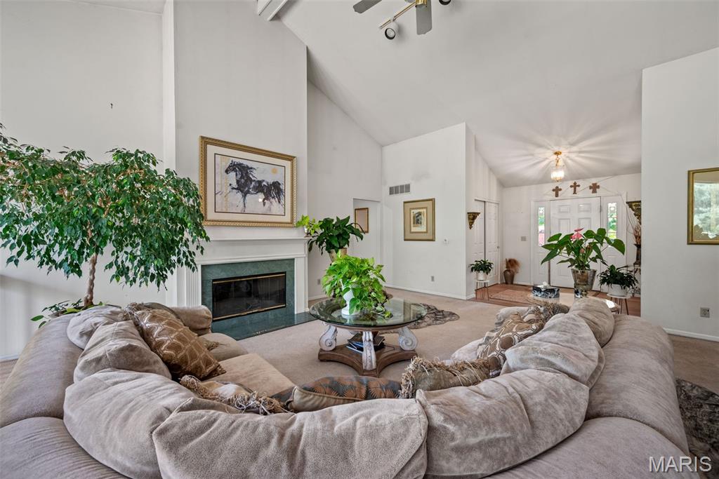 936 Forest Lake Court