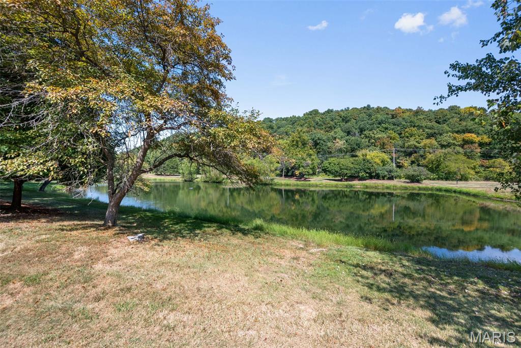 936 Forest Lake Court